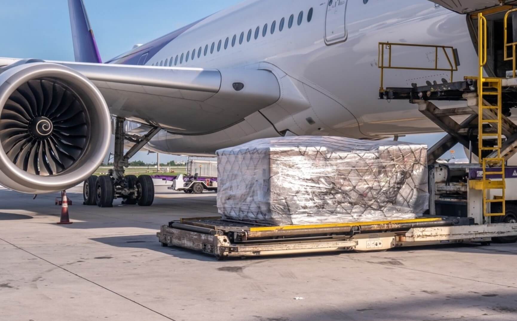 Вантажні чартерні рейси